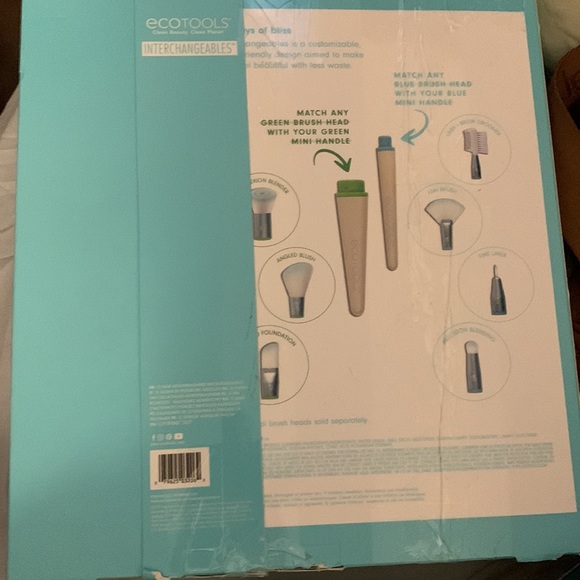 Eco tools makeup brushes - Picture 2 of 3